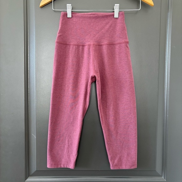Beyond Yoga Spacedye High Waisted Capri Legging Pale Plum Heather  Size XS - Picture 3 of 8